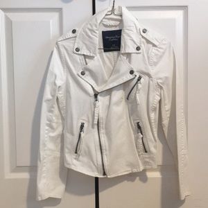 American Eagle white jacket